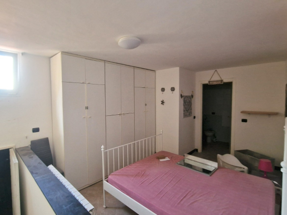 Villetta a schiera vista mare, con box auto e cantina, Cogoleto