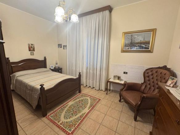 Villa indipendente con ampio giardino, Induno Olona