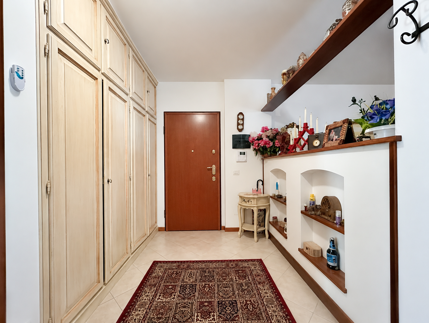 002 Quadrilocale con giardino, cantina e posto auto, Varazze