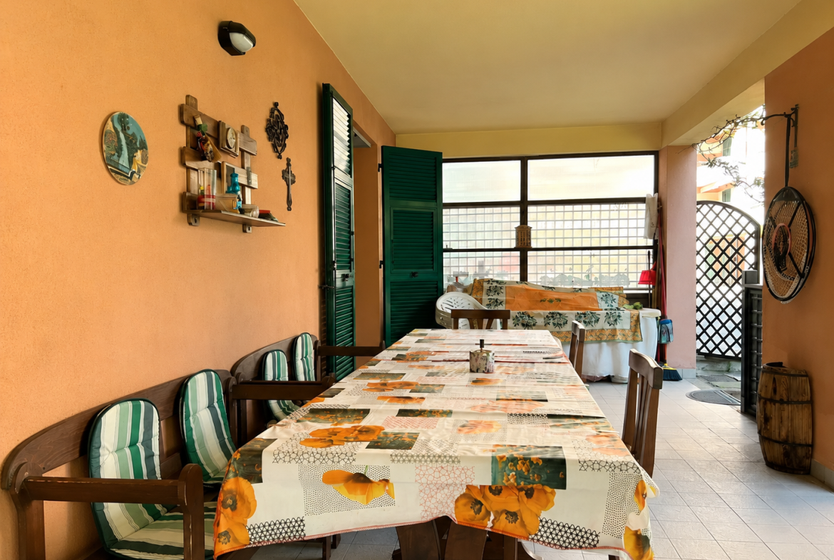 Quadrilocale con giardino, cantina e posto auto, Varazze