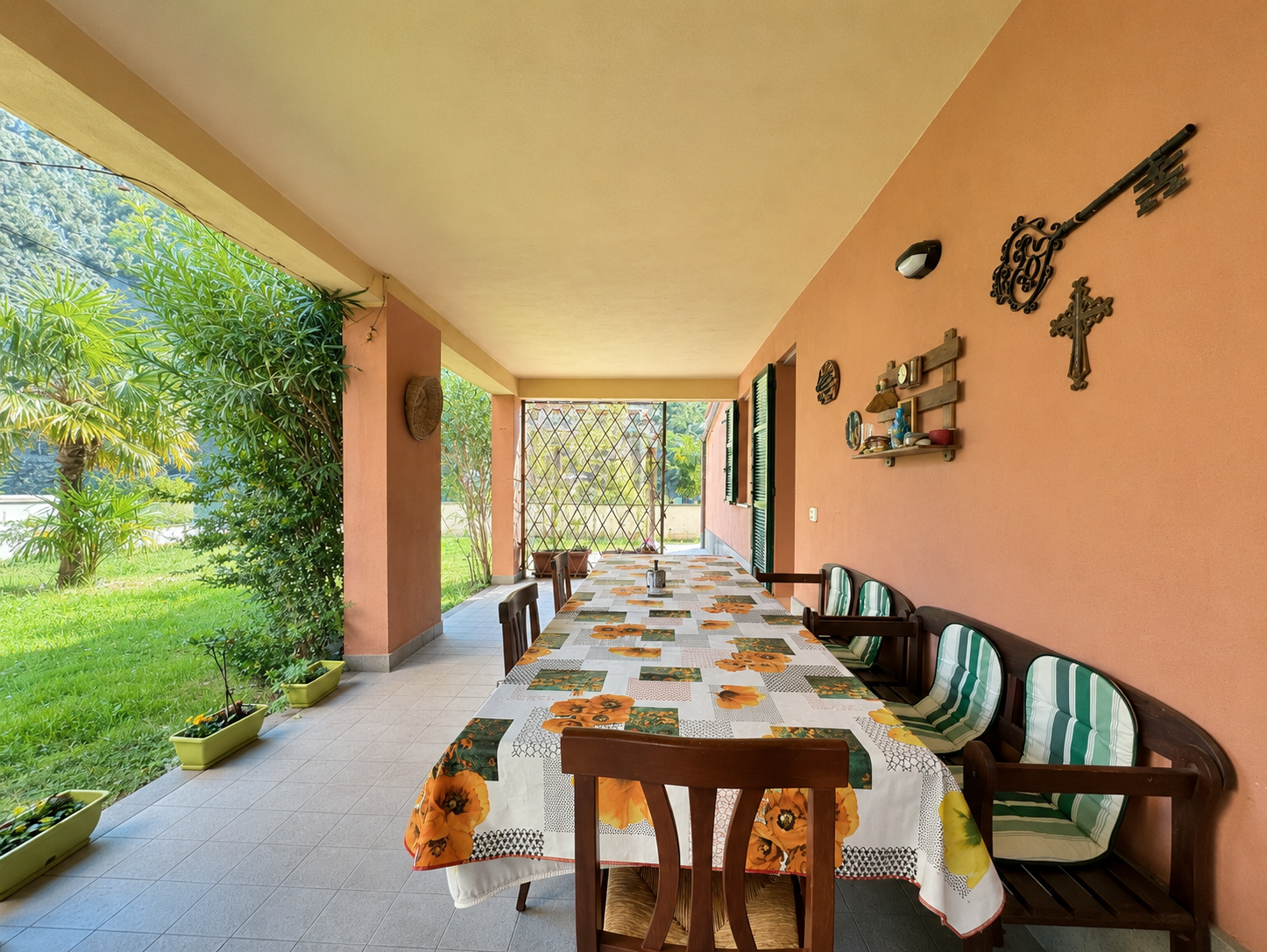 034 Quadrilocale con giardino, cantina e posto auto, Varazze