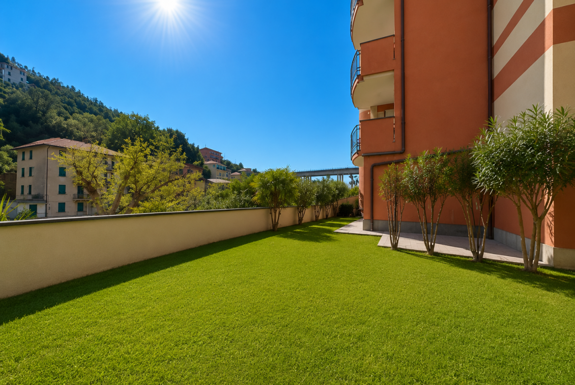 Quadrilocale con giardino, cantina e posto auto, Varazze