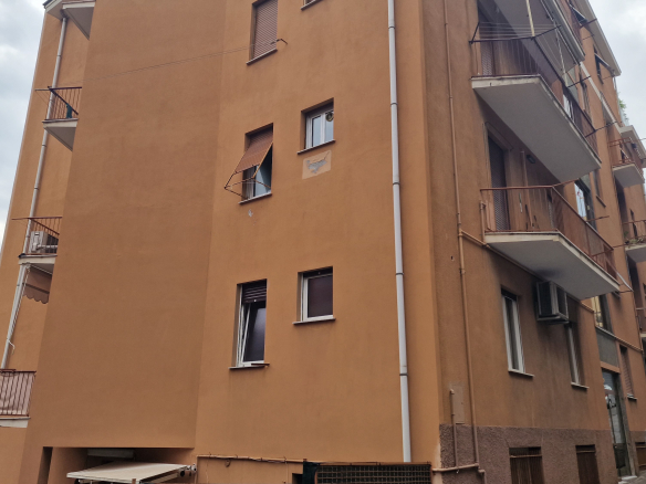 Ampio trilocale ristrutturato, Varazze