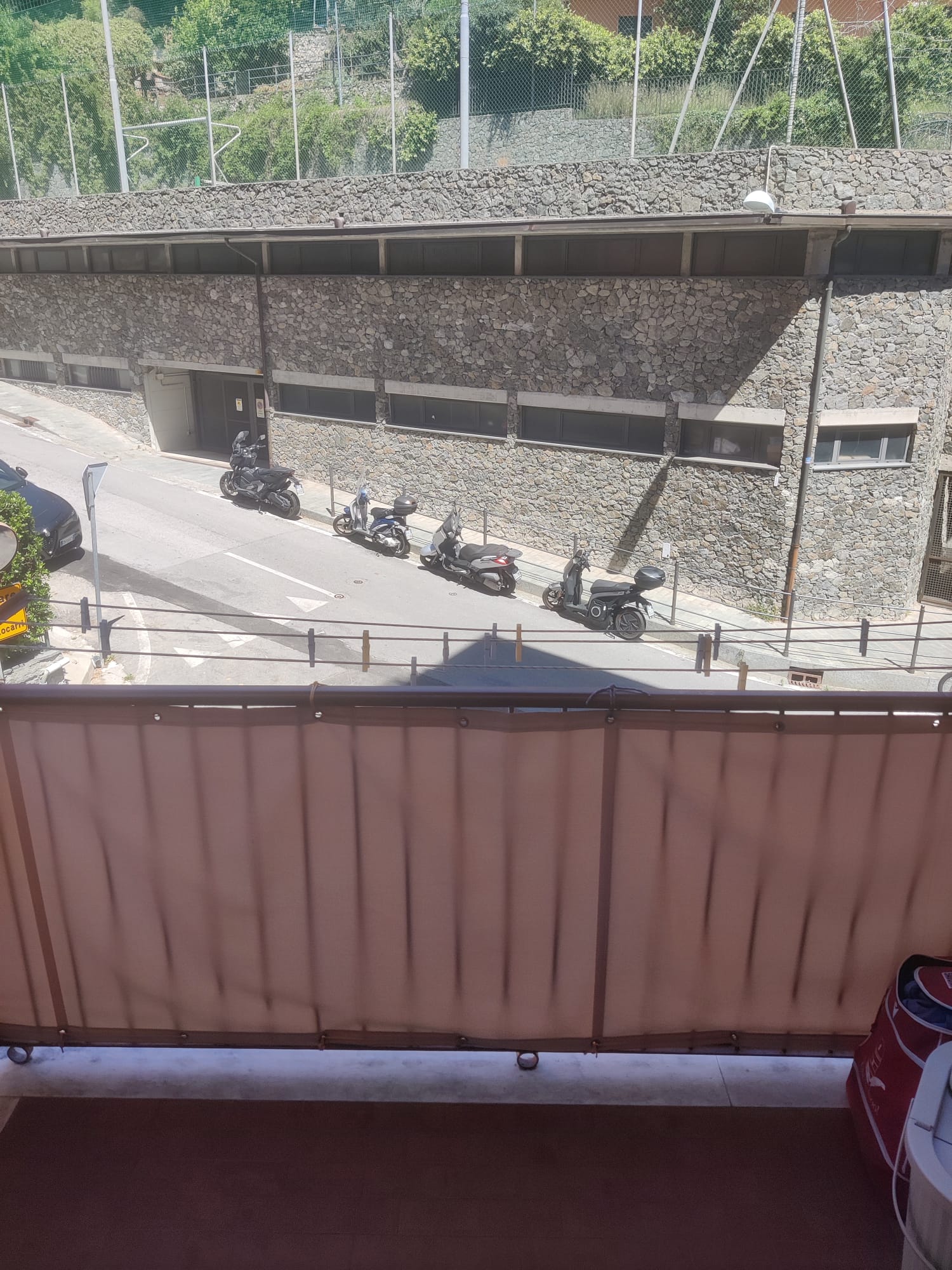 Ampio trilocale ristrutturato, Varazze